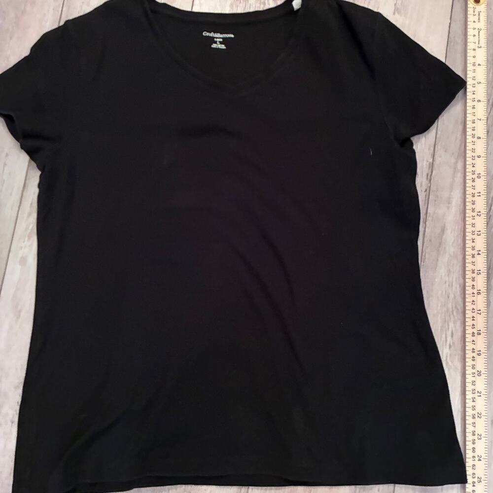 Croft & Barrow Essential V-Neck‎ Short Sleeve Tee